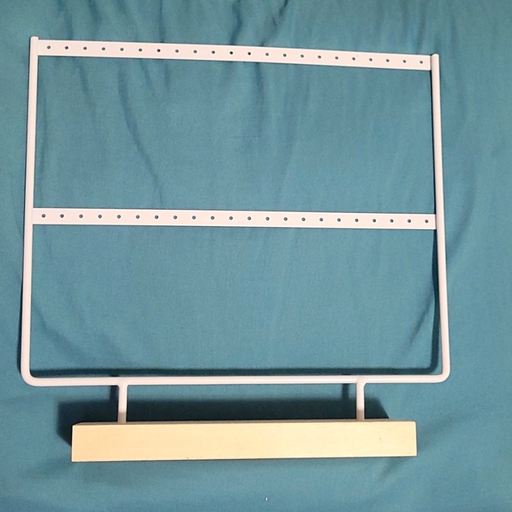 Earring holder